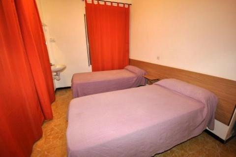 Hostal Can Blanco Sarriá de Ter Pokoj fotografie